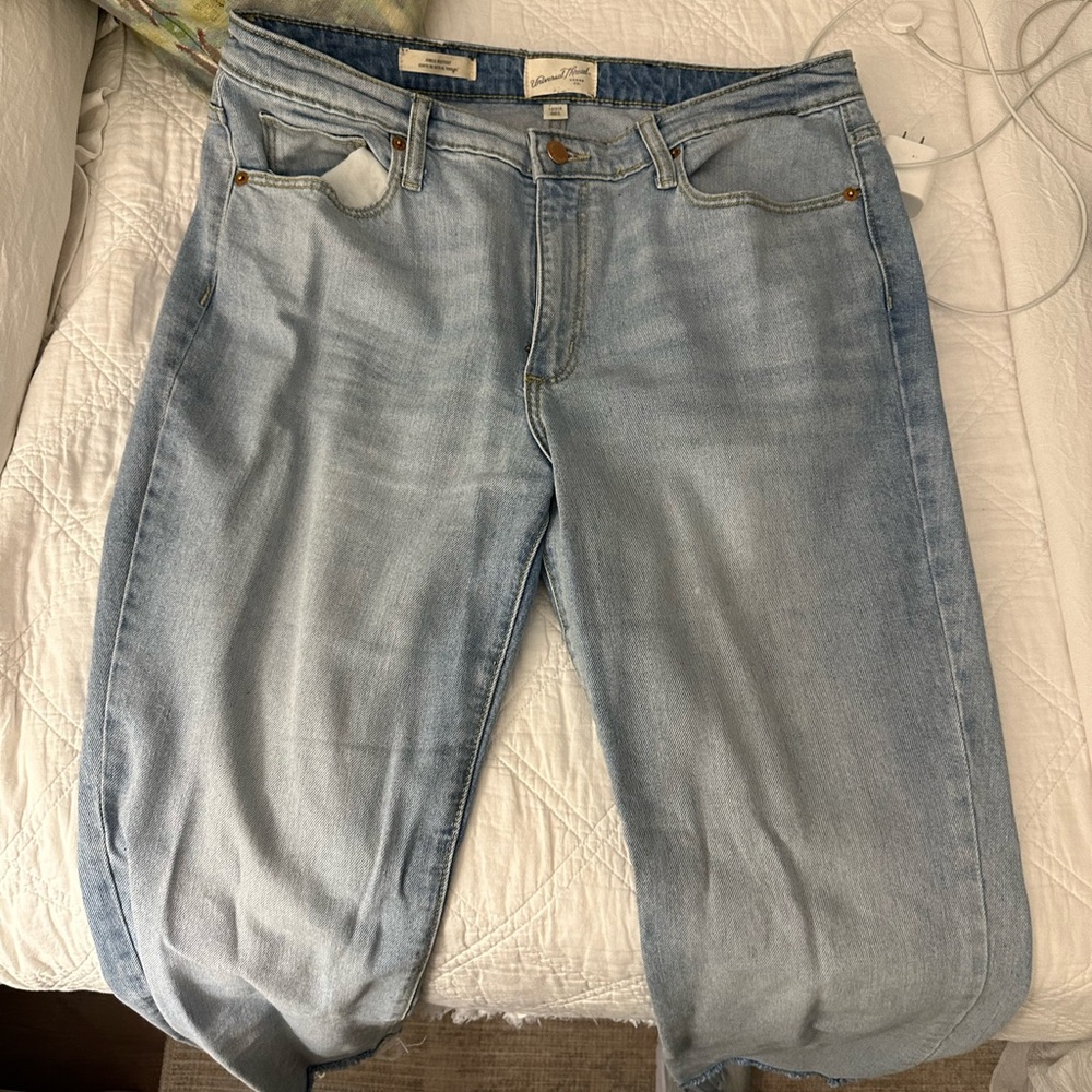 Universal thread jeans